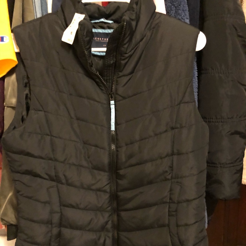 NWT Vest